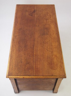 Vintage Oak Coffer