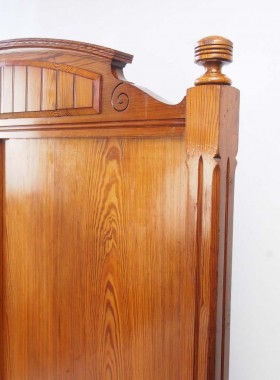 Victorian Pitch Pine Bed