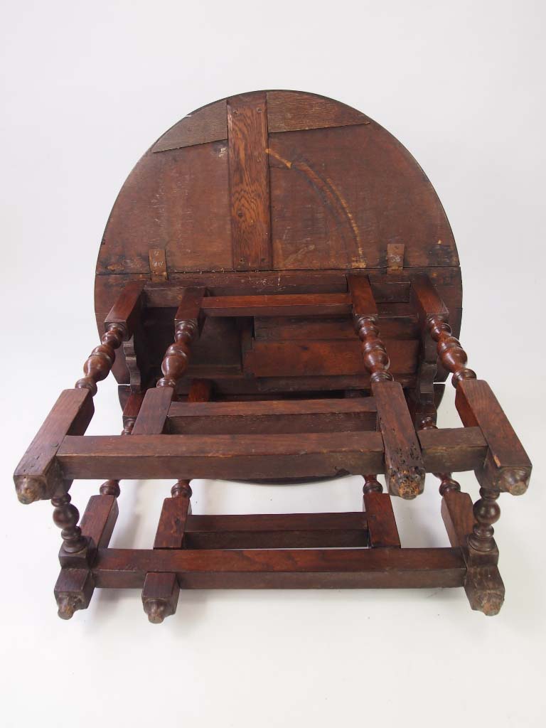 Small Antique Early 18th Century Oak Gate Table For Sale