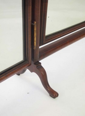 Walnut Dressing Table Mirror in Queen Anne style