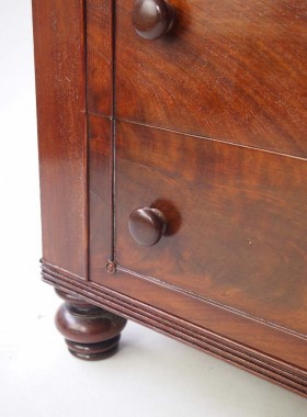 Antique Georgian Chest of Drawers