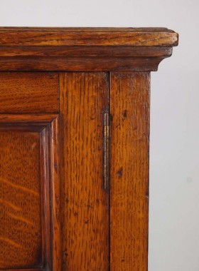 Antique Edwardian Oak Cupboard