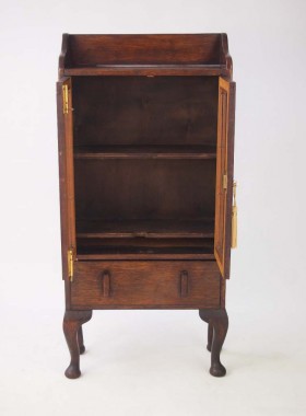 Small Vintage Oak Bookcase