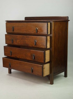 Small Vintage Oak Chest Drawers
