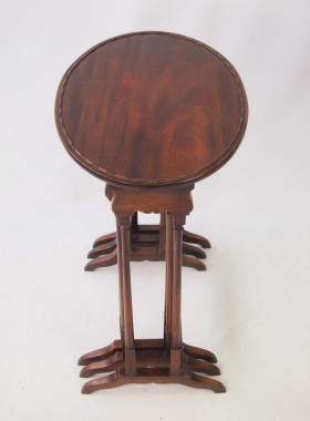 Antique Gillows of Lancaster Mahogany Nest of Tables