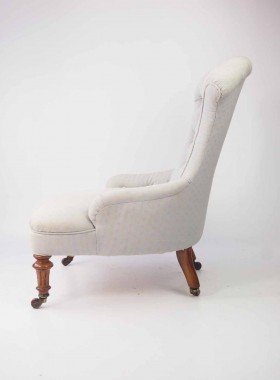 Small Victorian Walnut Nursing Chair