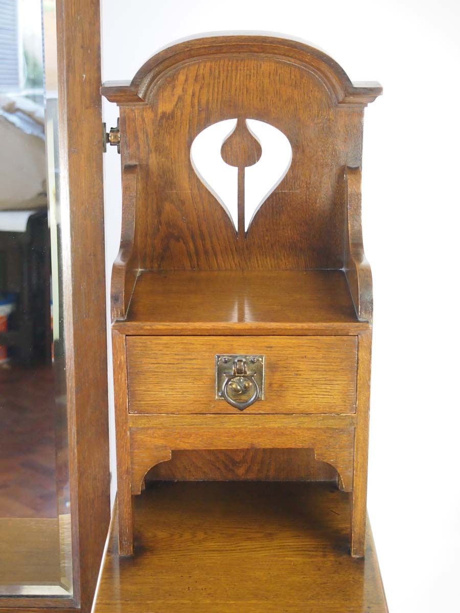 Antique Arts &amp; Crafts Oak Dressing Table