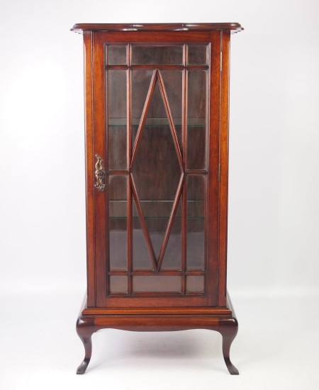 Edwardian Mahogany Bijouterie Display Cabinet