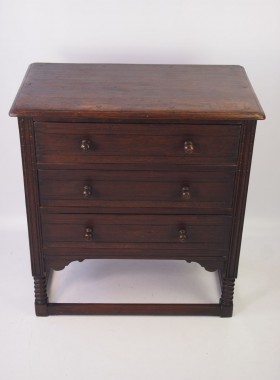Small Vintage Oak Chest of Drawers