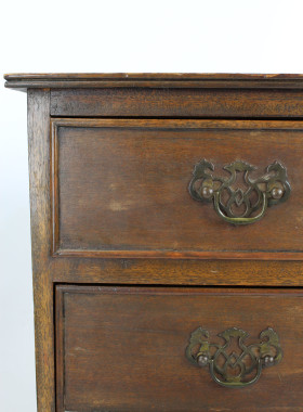 Small Georgian Style Chest Drawers