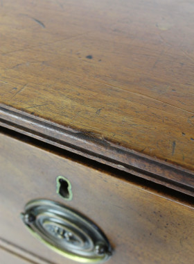Antique Mahogany Chest Drawers