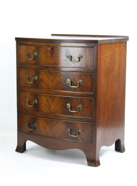 Small Vintage Mahogany Chest of Drawers