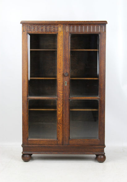 Small Vintage 1930s Oak Bookcase