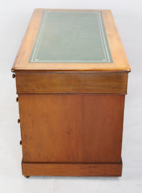 Victorian Mahogany Pedestal Desk