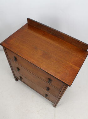 Small 1920s Oak Chest Drawers